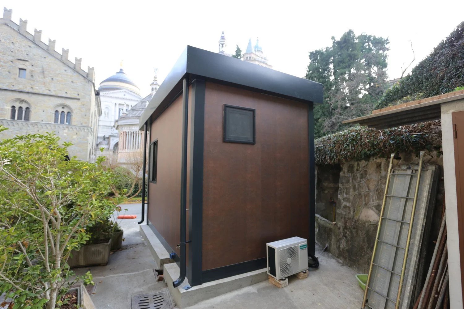 Pförtnerhaus-Monoblock 3,9 × 2,4 m — Foto 3