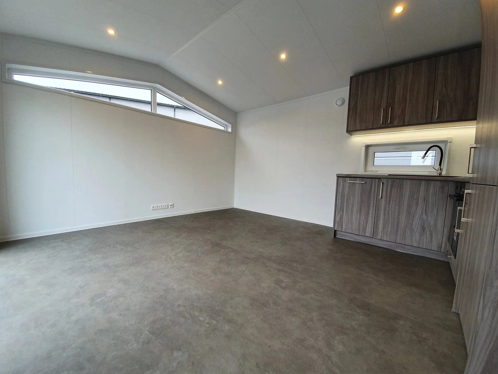 New house 10 x 4m - Premium - Photo 3